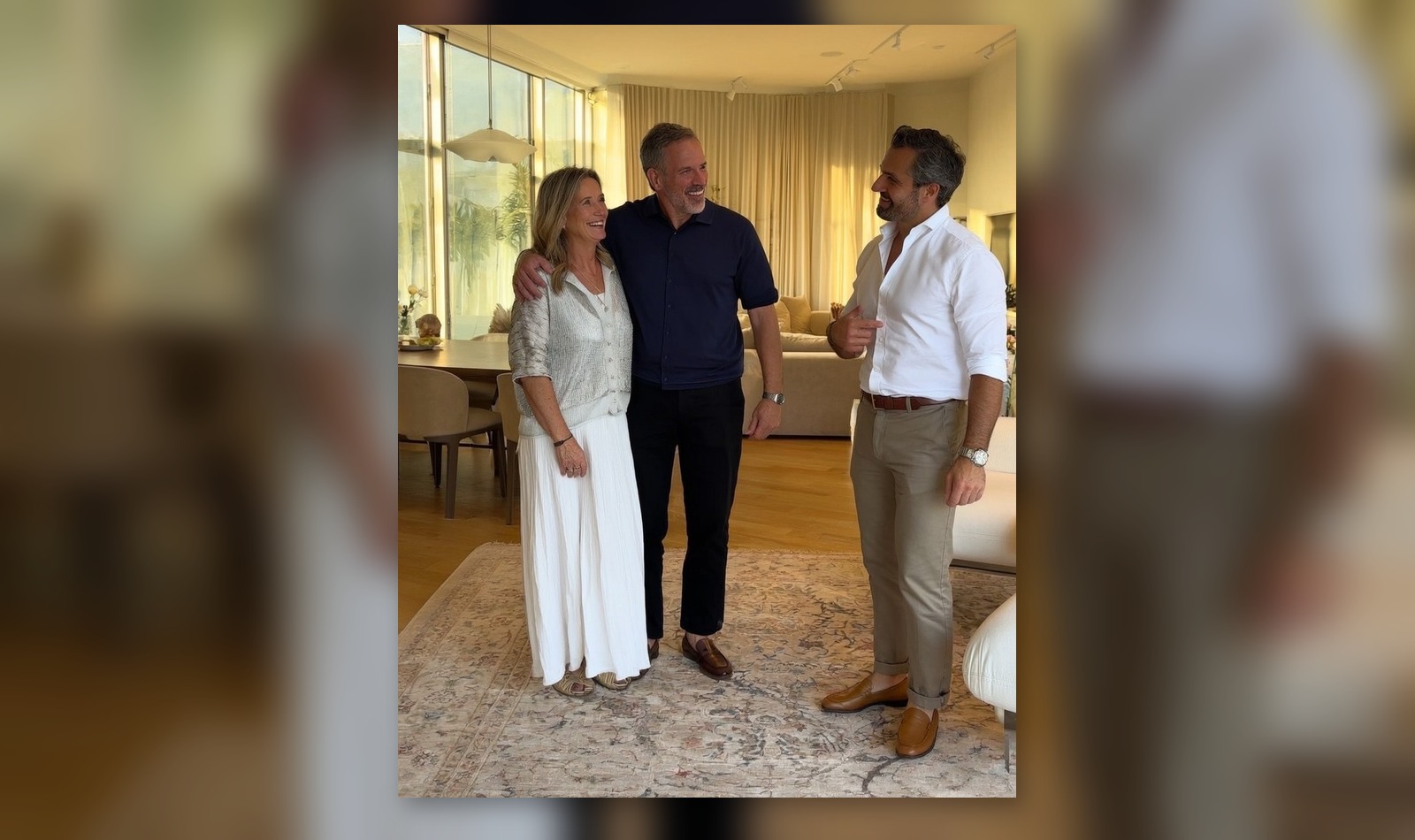 Conversation with clients in an elegant interior